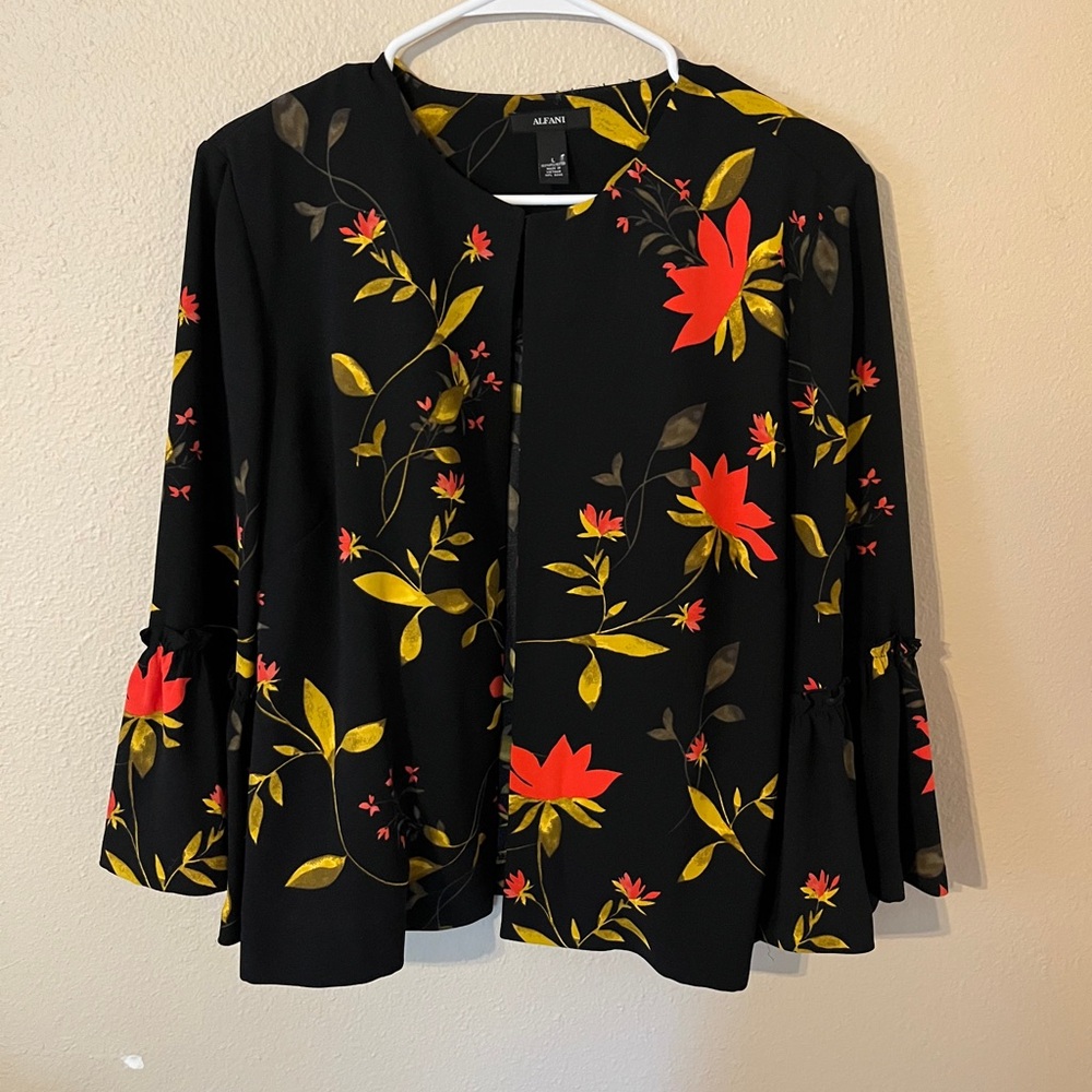 Alfani Bell Sleeve Floral Jacket Size Large